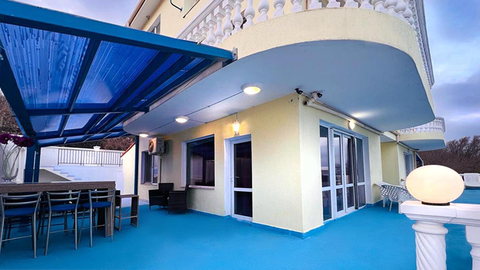 Villa Sorento Italian Neoclassica Balcsik Kültér fotó