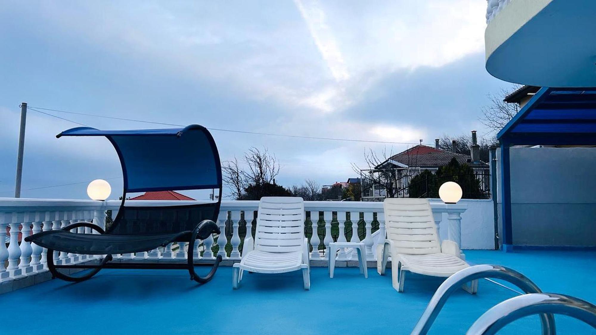 Villa Sorento Italian Neoclassica Balcsik Kültér fotó